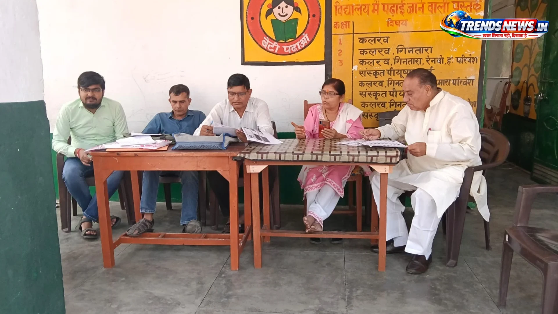 मेरठ: छूटे मतदाताओं के लिए शिविर, फॉर्म 6 भरकर बनवाई वोट